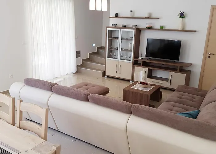 Olivia Private Pool 펜션 반졸레