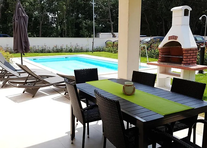 Olivia Private Pool Tatil Evi Banjole